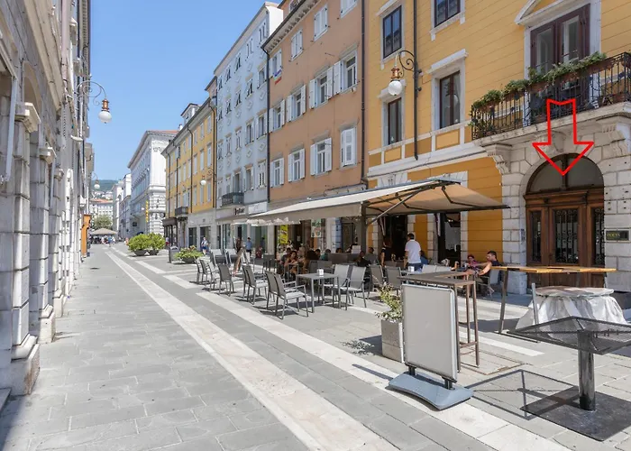 Elegante Rifugio D\'Annunzio Con Parcheggio A Trieste